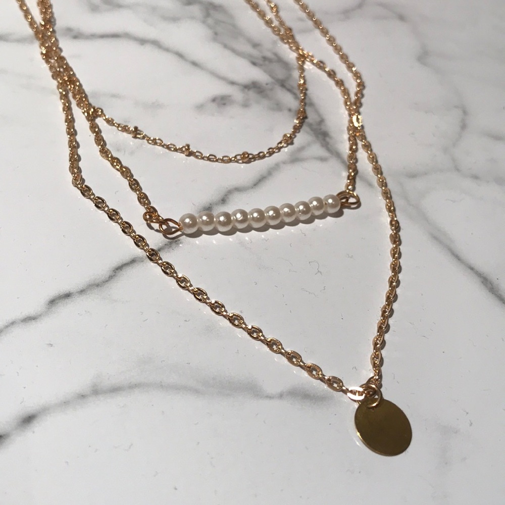 Triple Layer Necklace Gold & Pearls